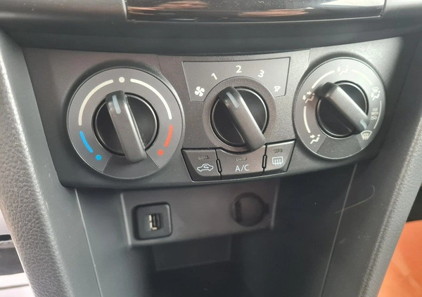 Suzuki Swift cena 22900 przebieg: 184000, rok produkcji 2011 z Pasym małe 191